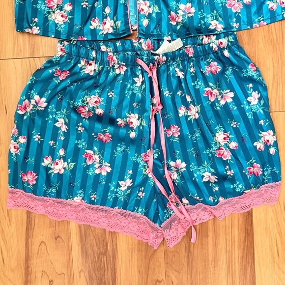 Floral Pajama Set Teal Pink Striped Sleepwear  Matching Shorts Button Up Size M - Picture 7 of 7